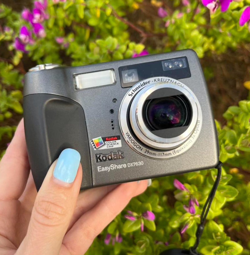 Early 2000s Kodak EasyShare DX7630