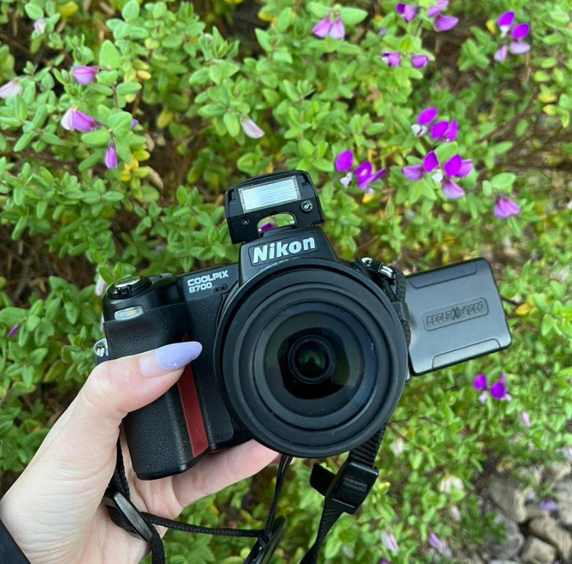 Nikon CoolPix 8700
