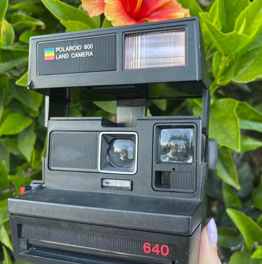 Polaroid 600 Land Camera