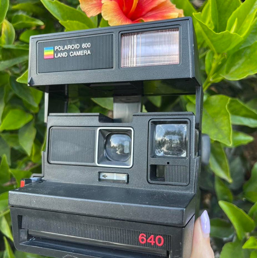 Polaroid 600 Land Camera