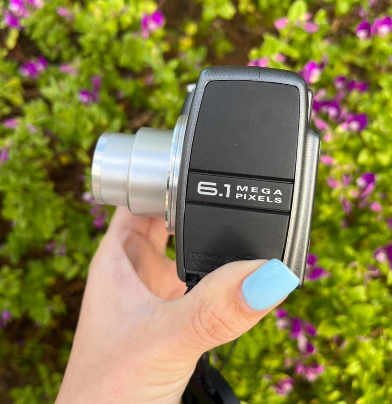 Early 2000s Kodak EasyShare DX7630